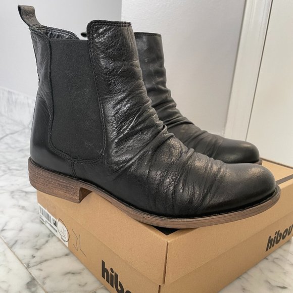 Hibou black leather ankle boots - Picture 2 of 12